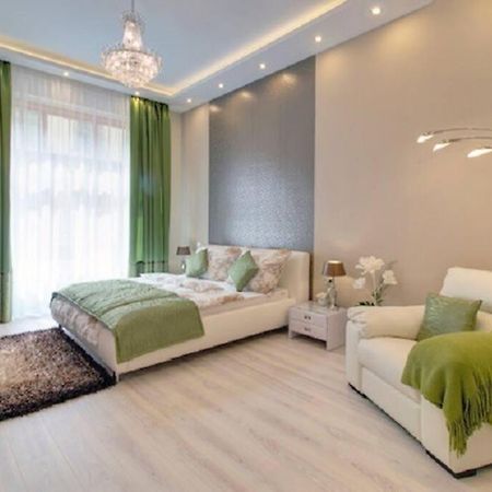 Super Central Apartment Budapest Luaran gambar