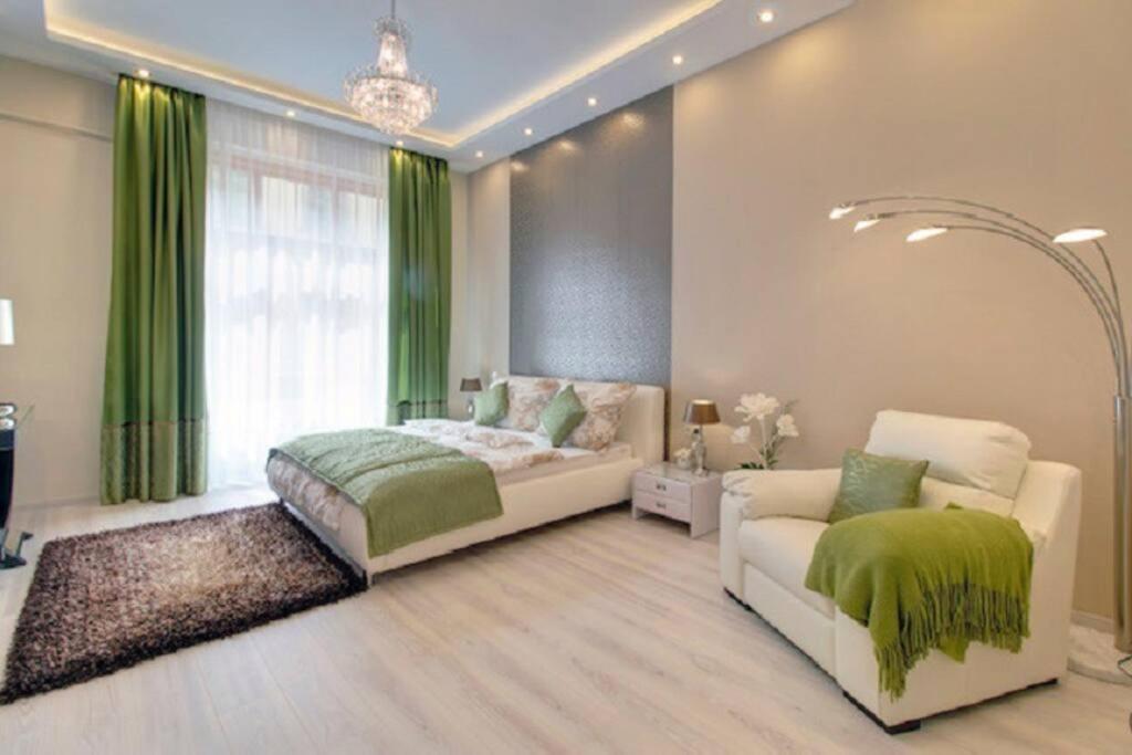 Super Central Apartment Budapest Luaran gambar