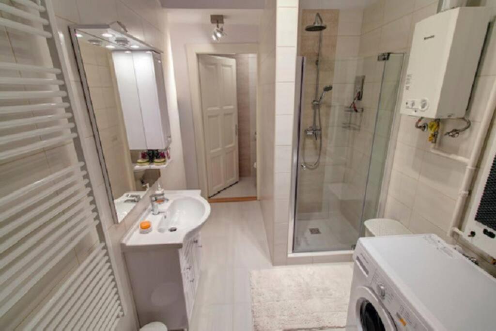 Super Central Apartment Budapest Luaran gambar
